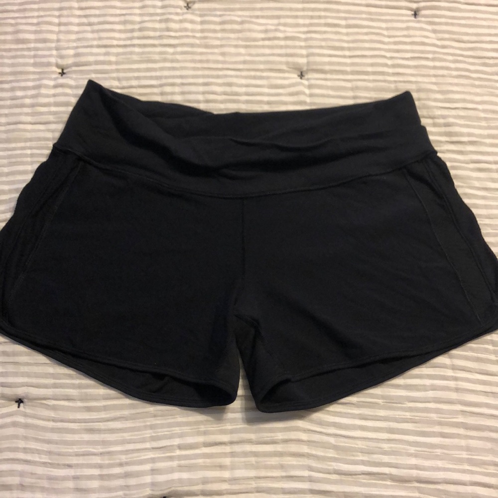 Lululemon black shorts